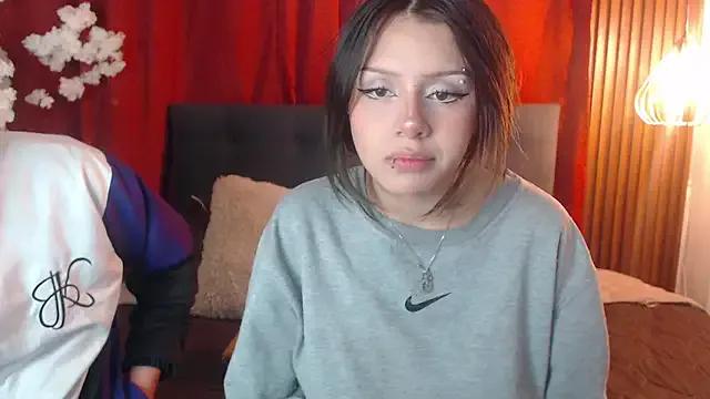 fyreandfox_ on StripChat