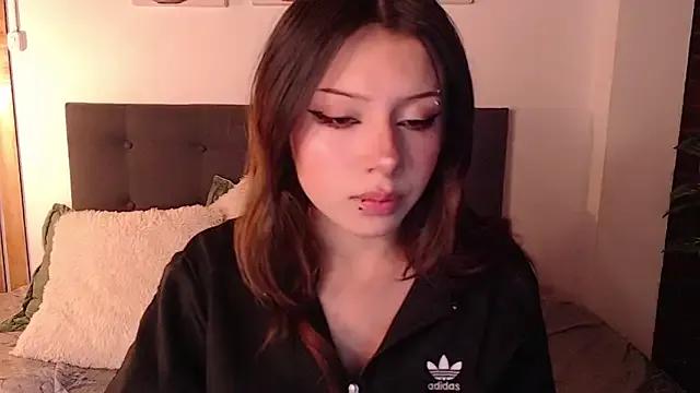 fyreandfox_ on StripChat