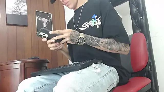 GaboReyes on StripChat