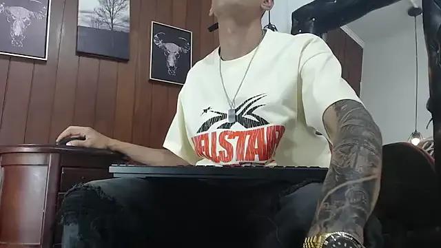 GaboReyes on StripChat