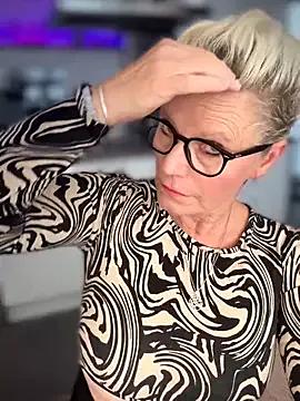 German_Milf on StripChat