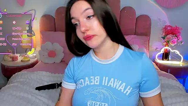 GiaCale on StripChat