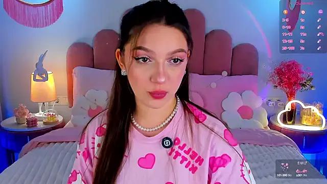 GiaCale on StripChat