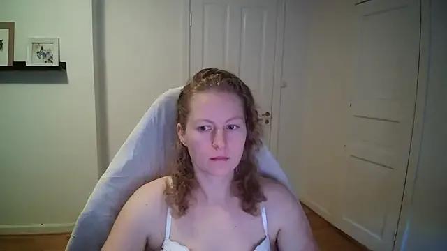 Girlnina-1995 on StripChat