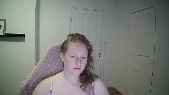 Girlnina-1995 on StripChat