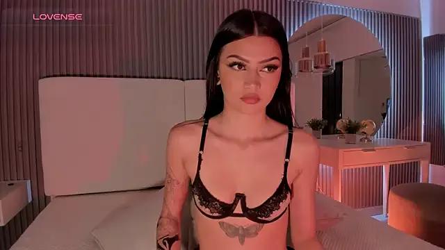 Giselle_royy on StripChat