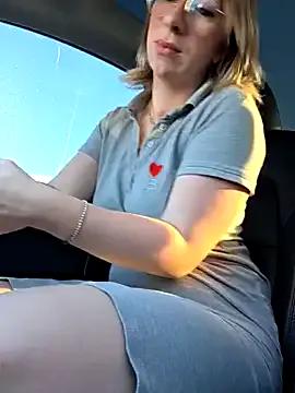 Giuliana_baby — 4 DOIGTS OU UN  Surprise