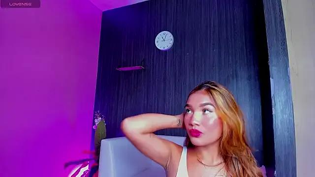 Good_sluts on StripChat