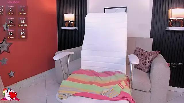 hana_falak on StripChat