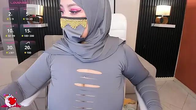 hana_falak on StripChat