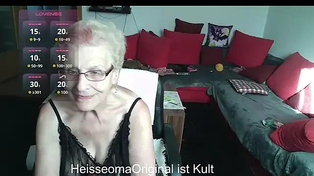 HeisseomaOriginal on StripChat