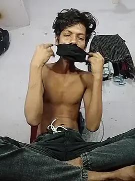 hiddennisha on StripChat