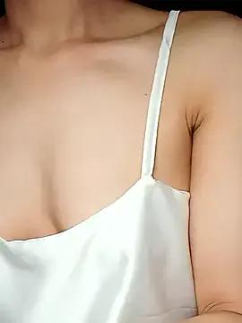 Hinna_x on StripChat