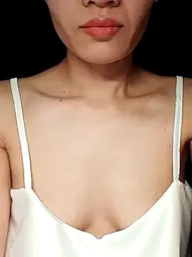 Hinna_x on StripChat