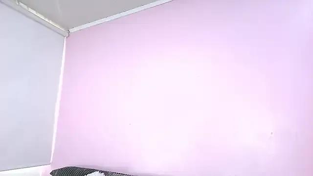 Hiyakasudere on StripChat