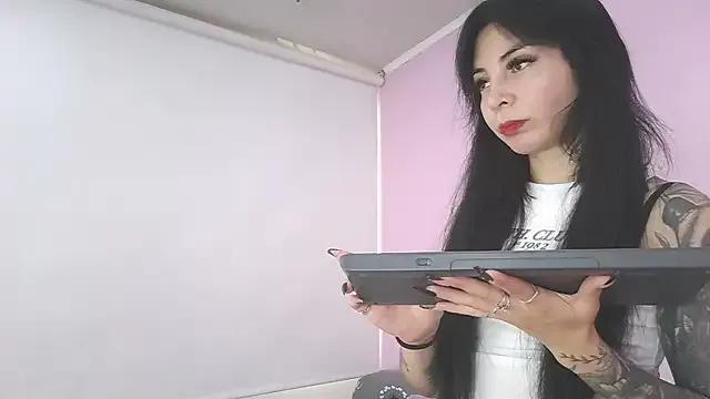 Hiyakasudere on StripChat