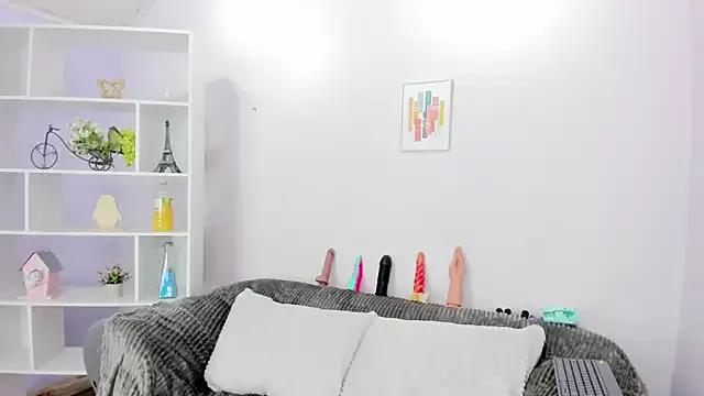 Hiyakasudere on StripChat