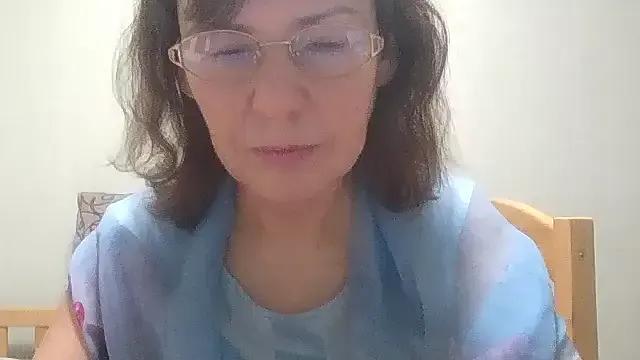 HollyJewel on StripChat