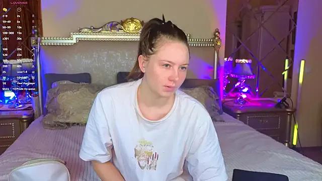 HolyBabyDoll on StripChat