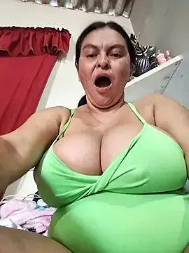 Horny-Mommy-Dirty on StripChat