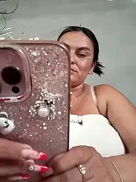 Horny-Mommy-Dirty on StripChat