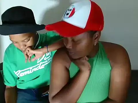 HornyBabe06 on StripChat