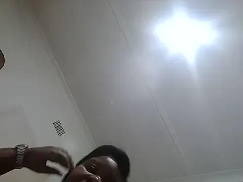 Hornychubbybitch on StripChat