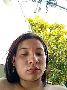 hot-mom22 on StripChat