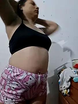 hot-mom22 on StripChat