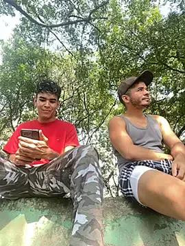 hotboys1924 on StripChat