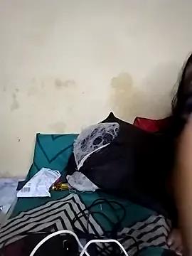 Hotcherryyyy on StripChat