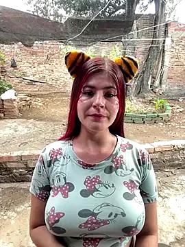 Hotnightsexxx on StripChat