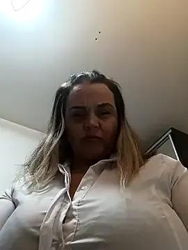 hugebobbs on StripChat