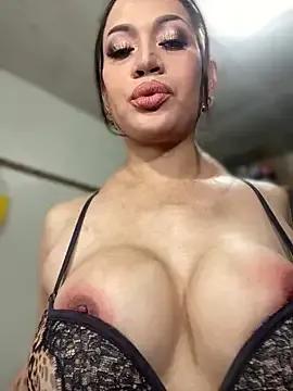 HugeKatarinaTS on StripChat