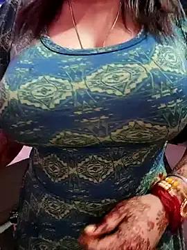 husa_Malikaa on StripChat