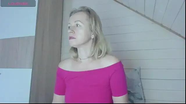 I_AM_MILF on StripChat