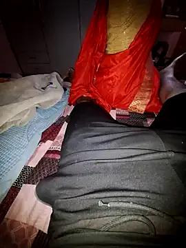 indianhotwife639 on StripChat