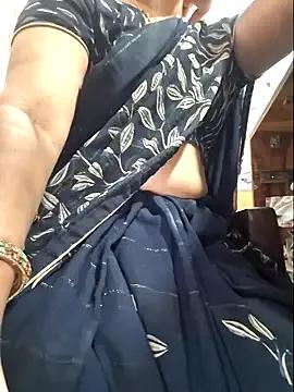 indianhotwife639 — 2 fingers in pussy