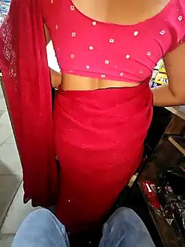 indianhotwife639 on StripChat