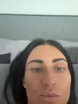 IntiMia on StripChat