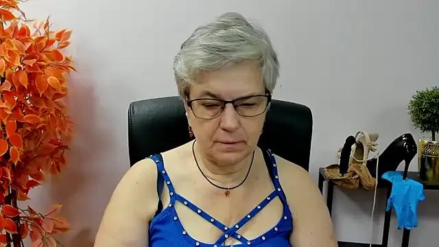 IrisDream on StripChat