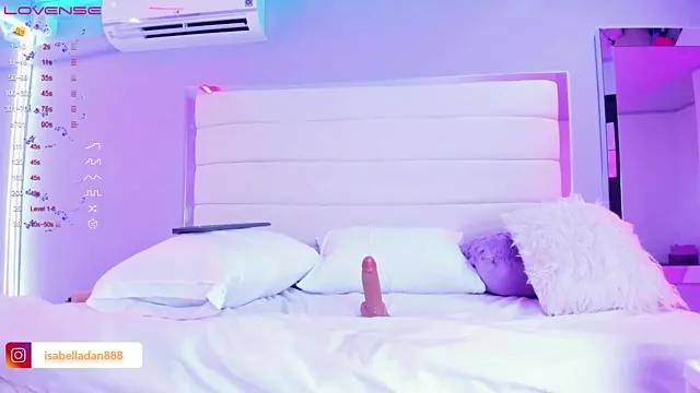 Isabella_Daniell on StripChat