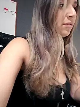 Isabella_Varella on StripChat