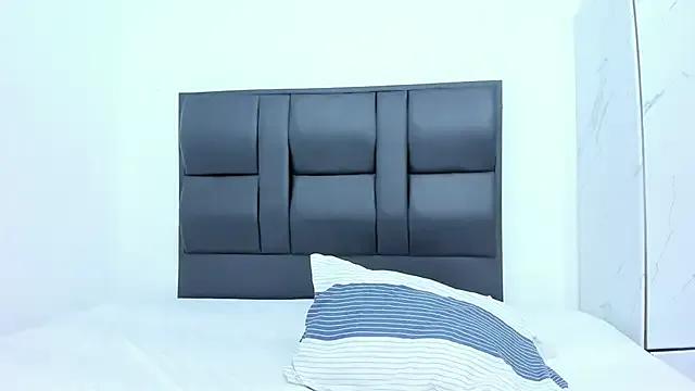 IsabellaTayllor on StripChat