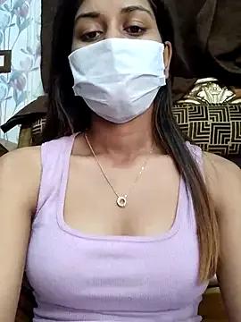 its_sophiaa on StripChat