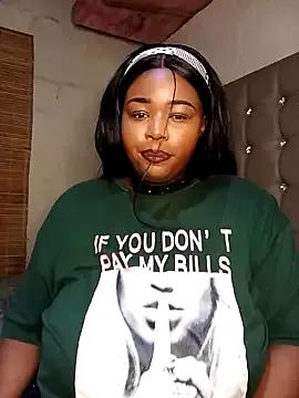 ItsAaliyah445 on StripChat