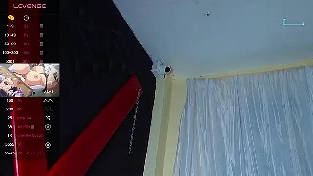 ivonne_diaz1 on StripChat