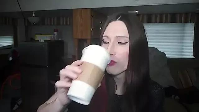 Ivyrose4999 on StripChat