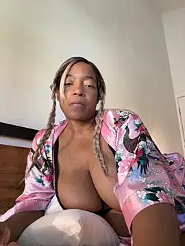 JamaicanAmazonQueen on StripChat