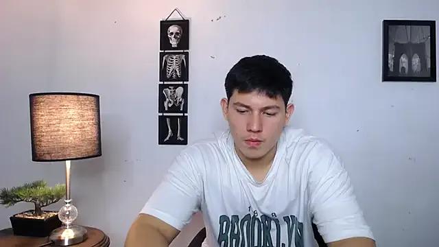 JamesCr_ on StripChat